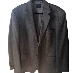 Nautica All Wool Blazer  Grey and Black Herringbone Pattern Superior Tailoring